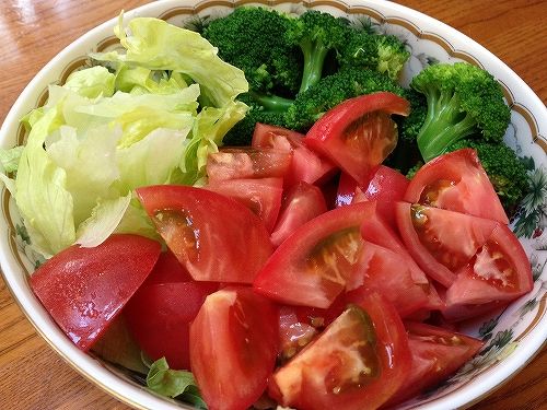 福島の有機野菜のサラダ