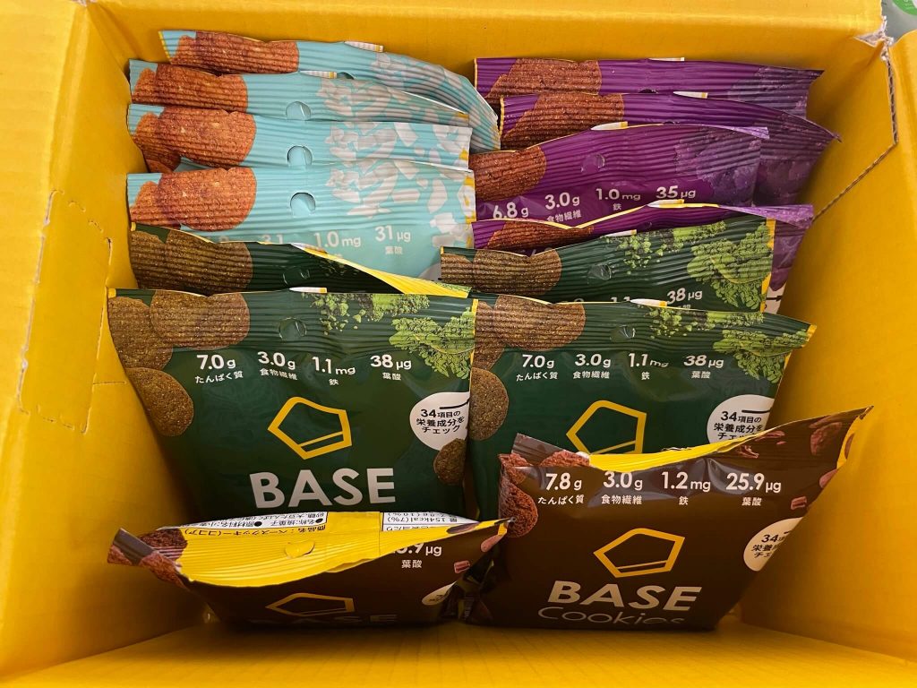 BASE FOOD（ベースフード）の完全栄養食のBase Cookies（ベースクッキー）をお試し！味はまずい？栄養成分は？カロリーは？値段は？２